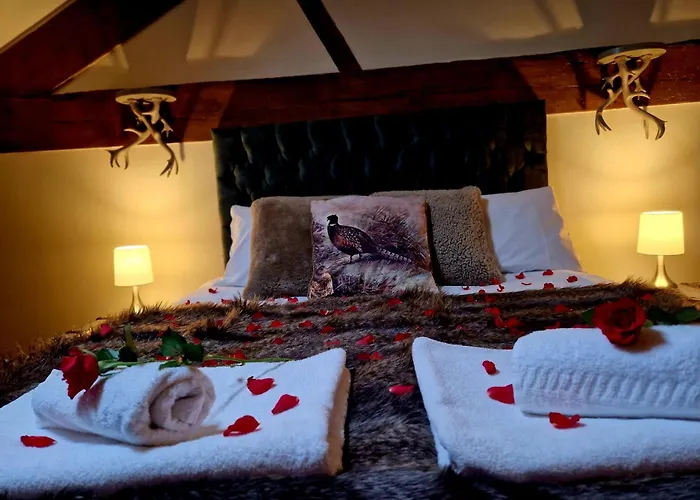 The Hamilton Luxury Holiday Let\'S- The Coach House With Hot Tub
