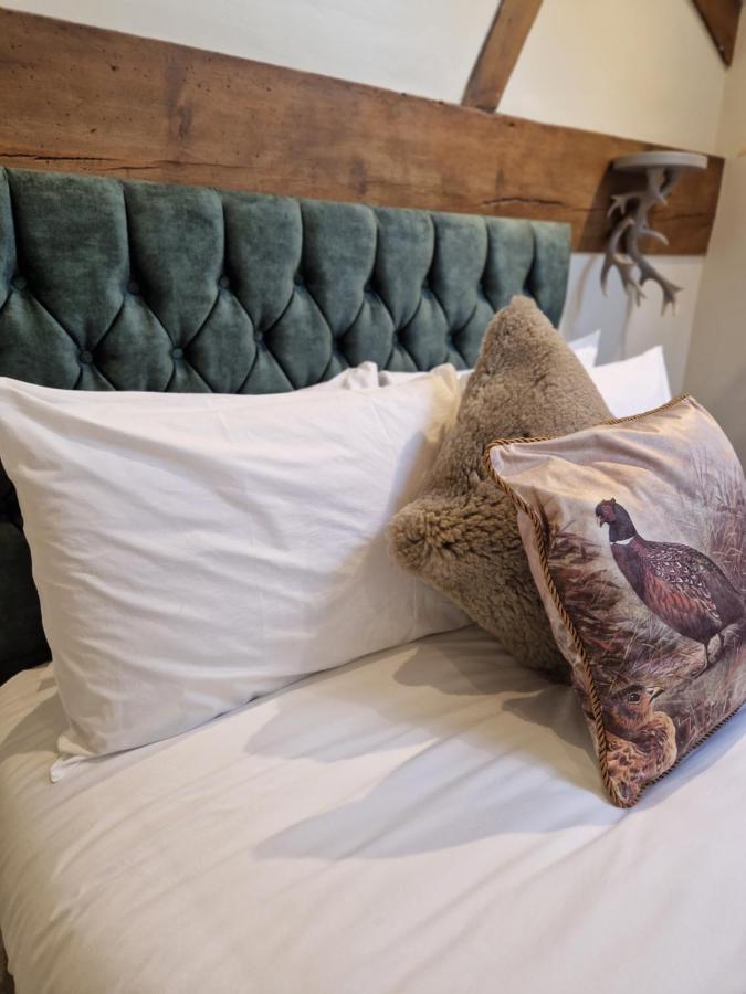 The Hamilton Luxury Let's- The Coach House With Hot Tub Holiday home