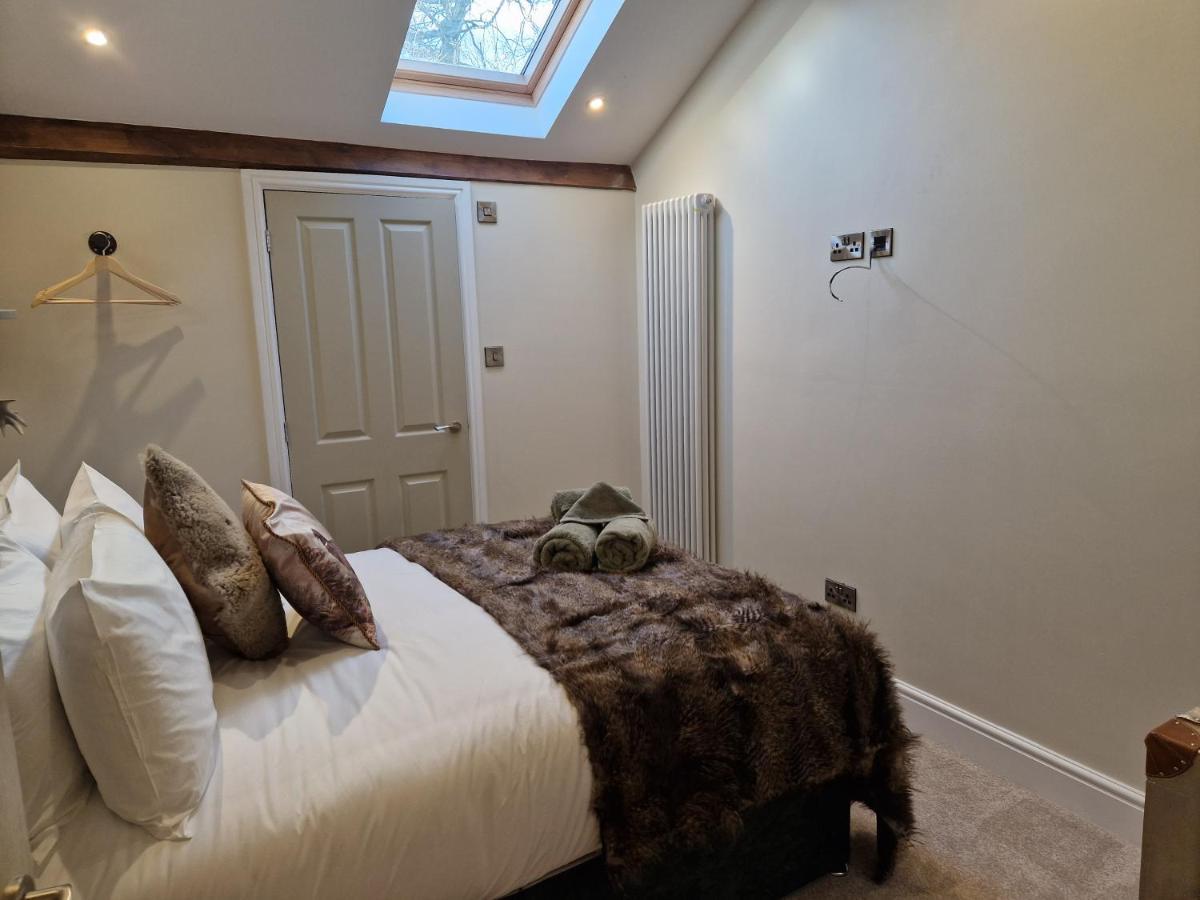 The Hamilton Luxury Let's- The Coach House With Hot Tub * Scorton (Lancashire)
