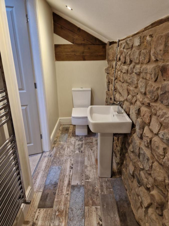 The Hamilton Luxury Let's- The Coach House With Hot Tub *