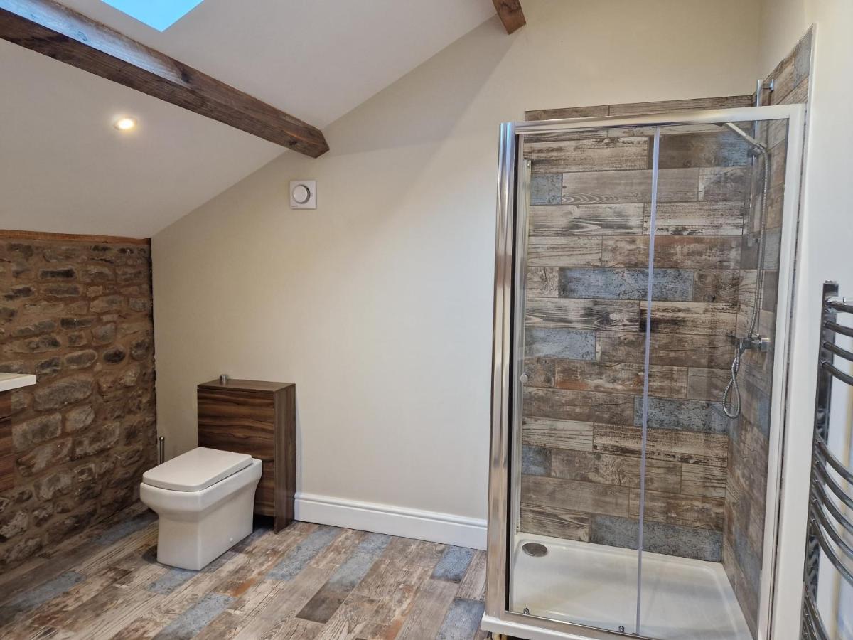 The Hamilton Luxury Let's- The Coach House With Hot Tub