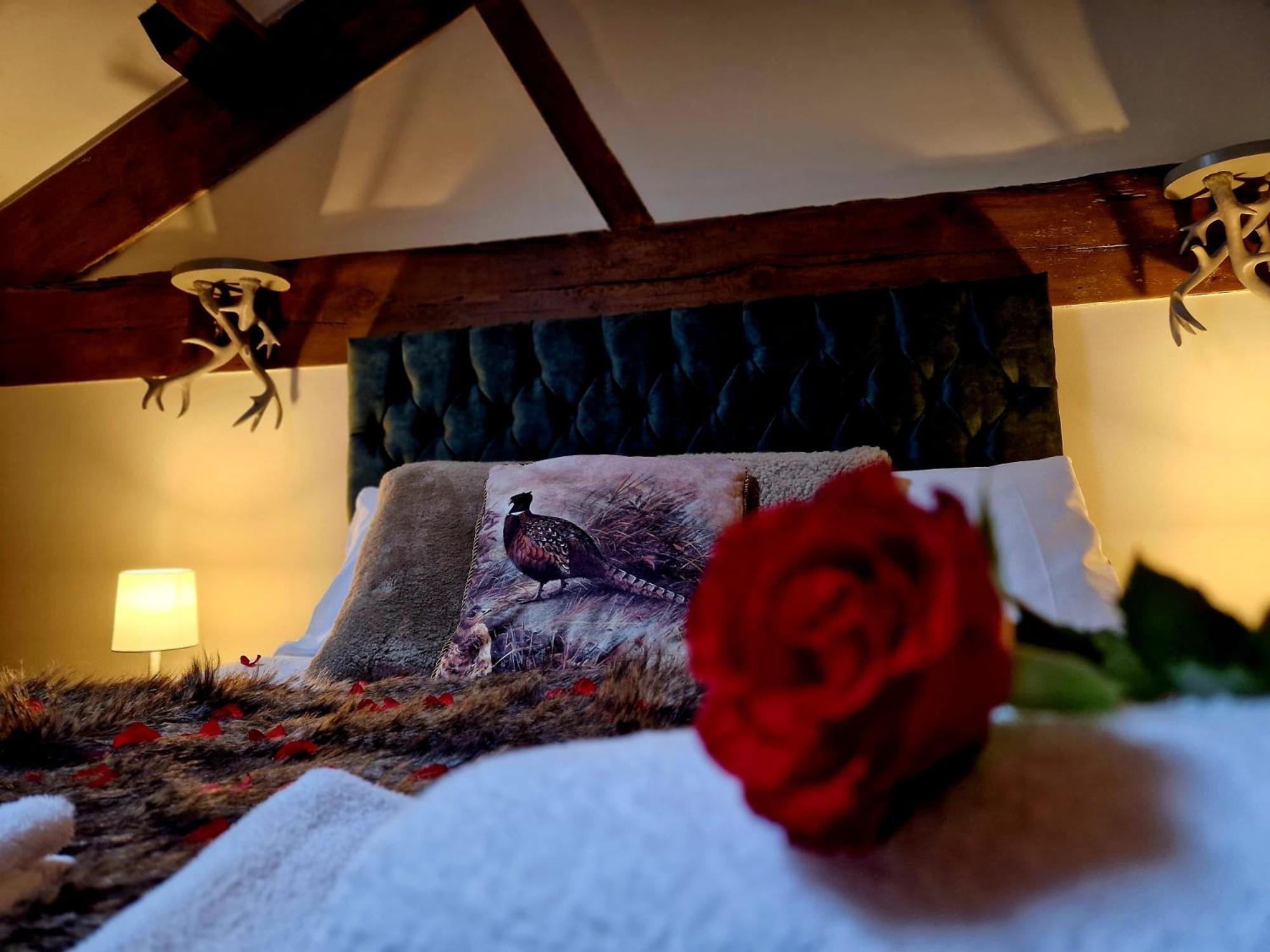 The Hamilton Luxury Let's- The Coach House With Hot Tub Scorton (Lancashire)