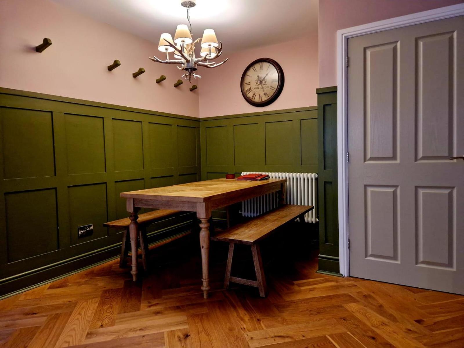 Holiday home The Hamilton Luxury Let's- The Coach House With Hot Tub *