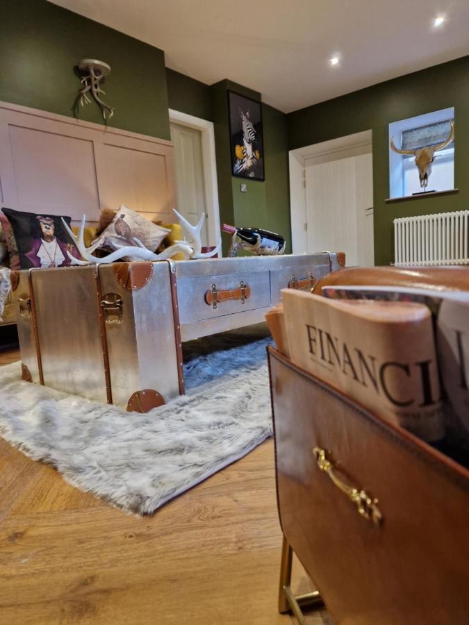 The Hamilton Luxury Let's- The Coach House With Hot Tub Сasa de vacaciones *