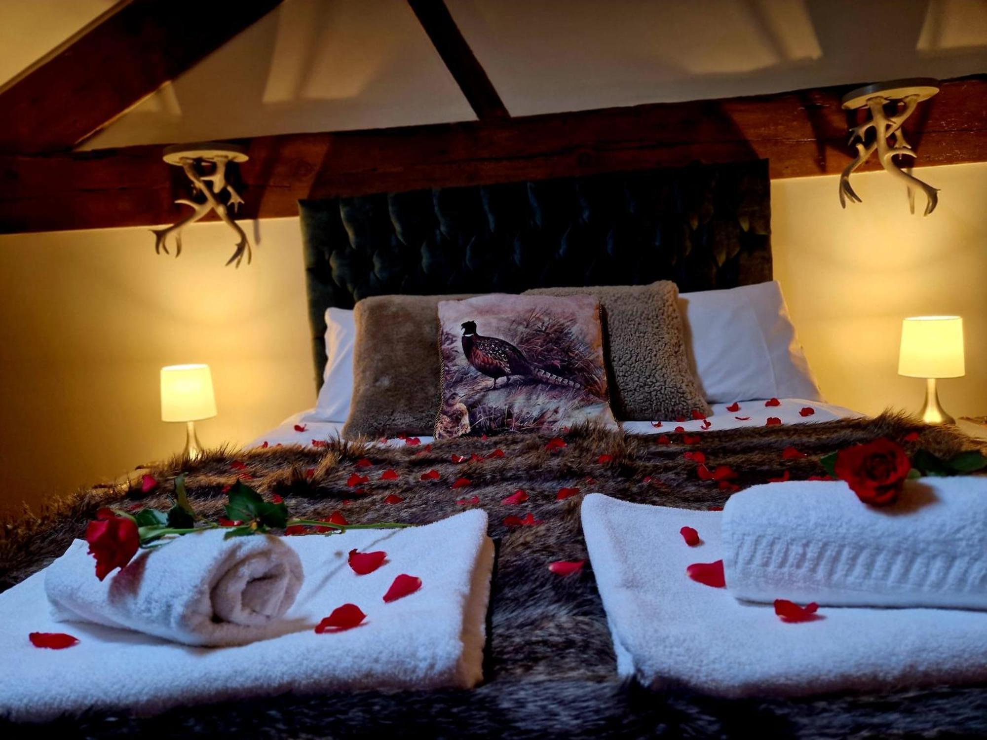 The Hamilton Luxury Let's- The Coach House With Hot Tub Scorton (Lancashire)